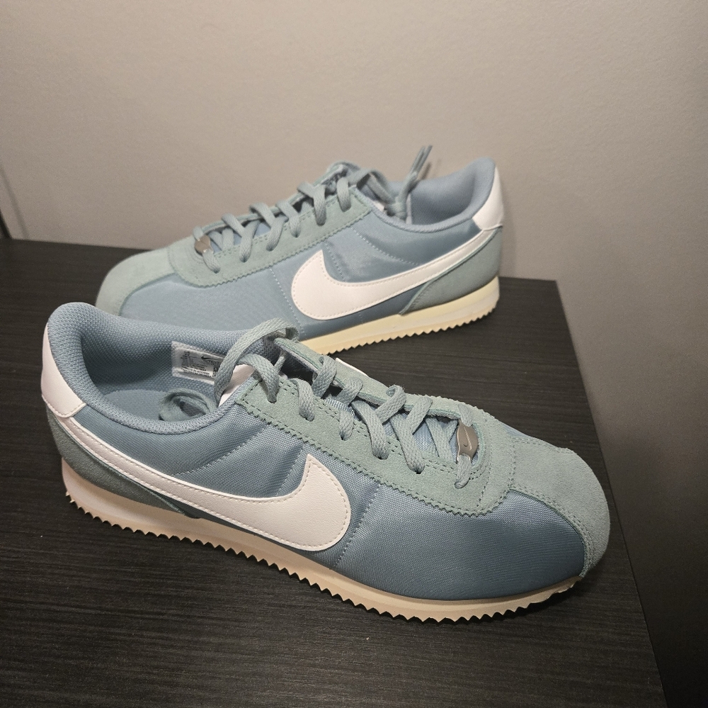 Nike Cortez TXT GS Cannon Sail Alabaster BRAND NEW 7Y Womens 8.5 - Picture 2 of 9
